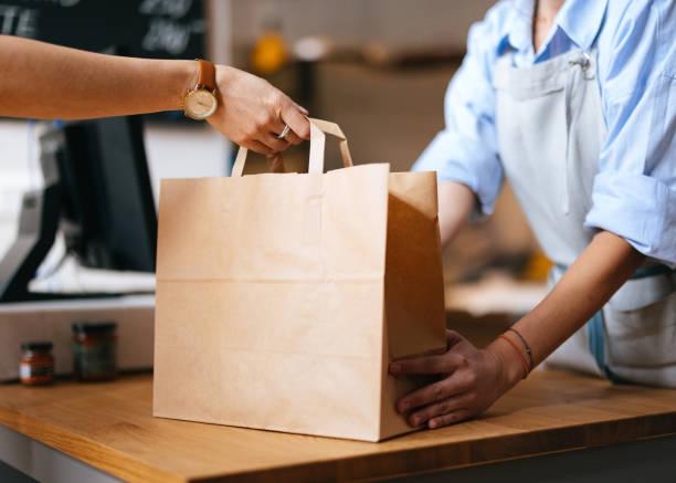 Benefícios do Envelope Plástico com Zíper: Organização e Proteção Eficientes